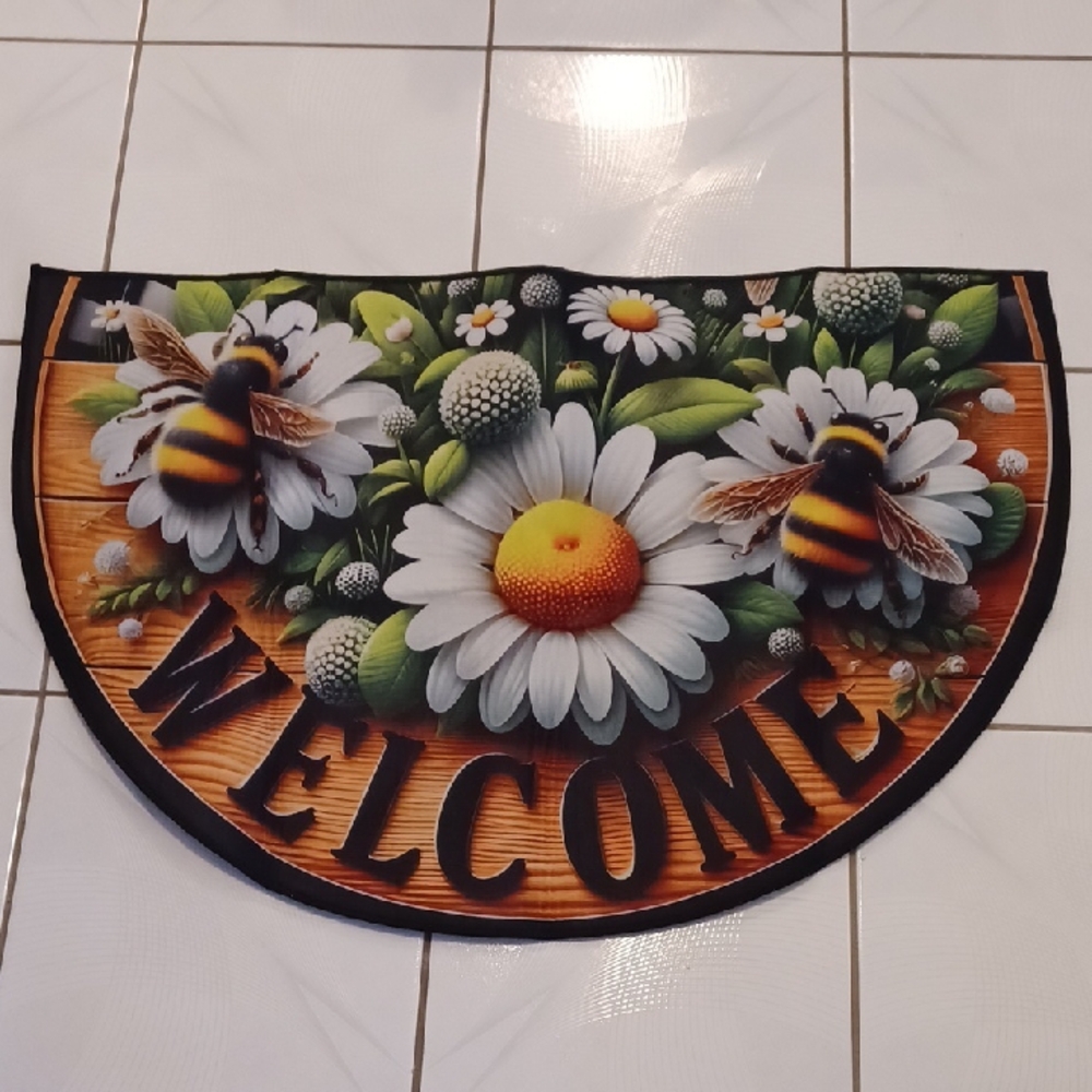4/$40 New Floral Welcome Mat with Bees